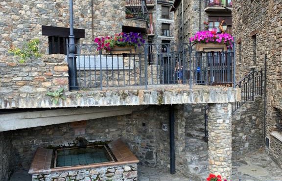 PASSAMANÉ 19 - Canillo - Casco Antiguo Hut 7867