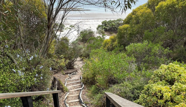 Passing Winds Emu Bay Kangaroo Island