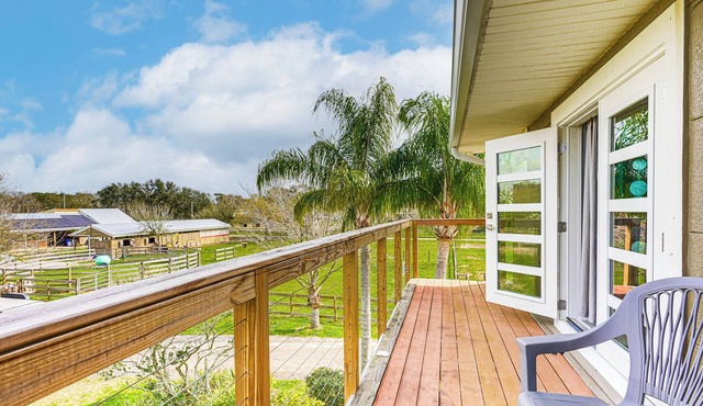 Pasture & Pond Views: Lovely Lutz Apartment
