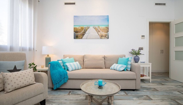 Patacona Azzure. Air conditioning + Wifi + Parking