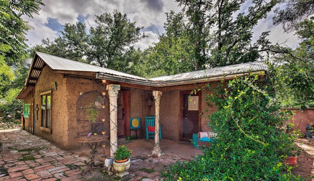 Patagonia Cottage w/Patio+Yard, Walk to Town!