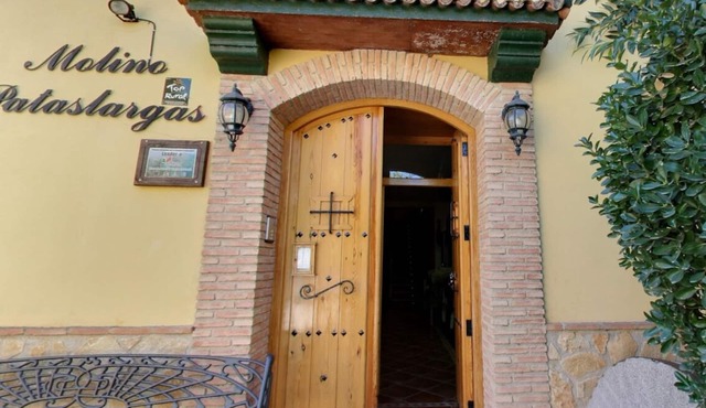 Pataslargas mill with charm in Río Mundo