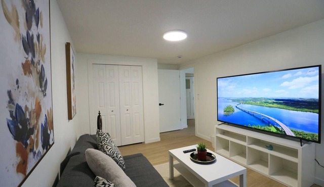 Patio | 4 min U of C & Trendy University District