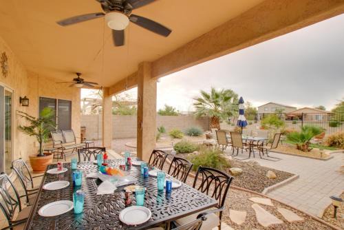 Patio and Community Perks! San Tan Mountain Retreat