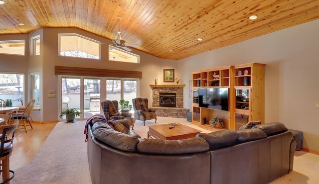 Patio & Forest View: Peaceful Show Low Home