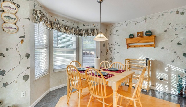 Patio & Grill: Family Home in Pueblo West
