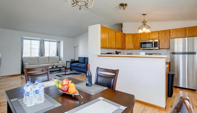 Patio, Grill, Yard Pet-Friendly Denver Home!