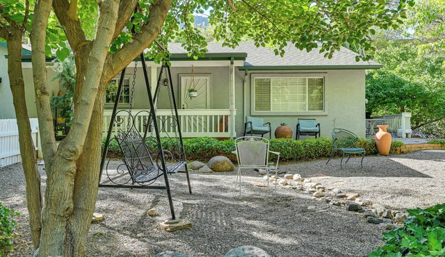 Patio & Mtn Views: Tranquil Sedona Gem