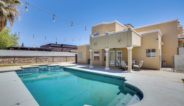 Patio, Pool & Spa: Family Retreat in Horizon City!