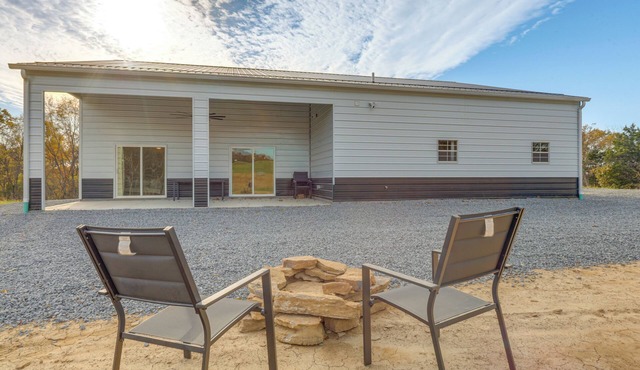 Patio & Views: Country Getaway in Bluegrass Region