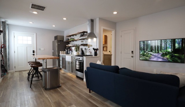 ★Patio★Parking★300Mbps★15min->AirPort&CenterCity★