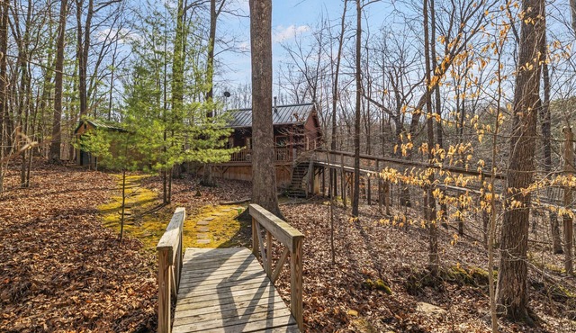 Patoka Cabin Experience w Hottub