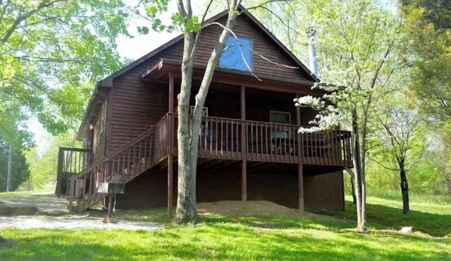 Patoka Lake Deluxe with Jacuzzi #17 at Patoka 4 Seasons Resort