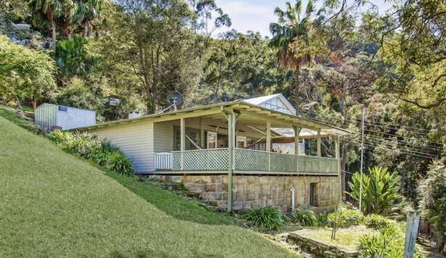 Patonga Hillside Retreat