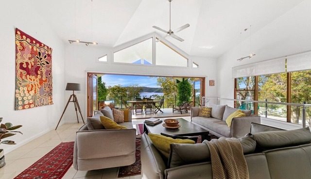 Patonga Views holiday retreat 2 night minimum stay