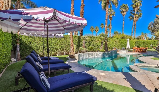 Patricia Park Villa w/Pool, Spa & Mini Golf