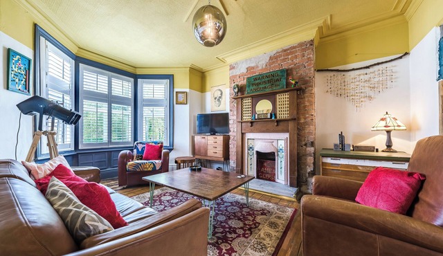 PAT’S PALACE, family friendly in Whitley Bay