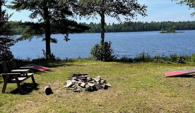 Patten Place - Waterfront Paradise on Upper Patten Pond