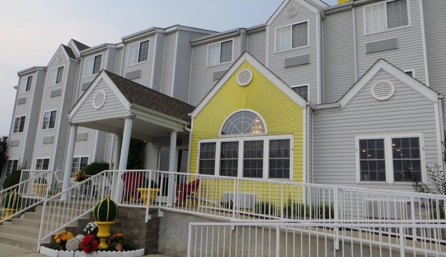 Patti's Inn & Suites