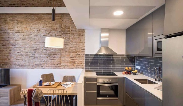 Pau Claris | Design 1BR home near Paseo de Gracia