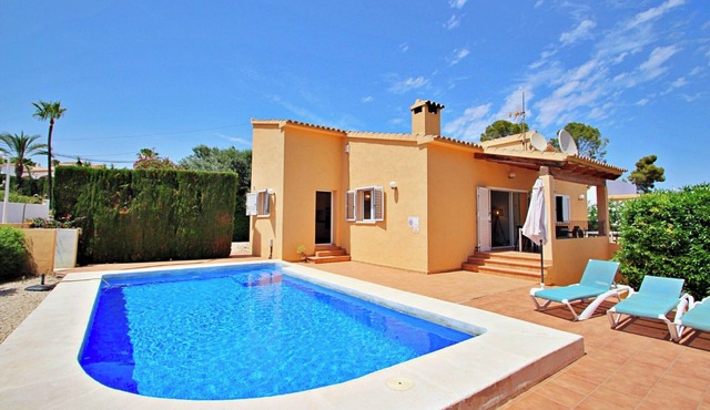 Paula - holiday home with private swimming pool in Benissa