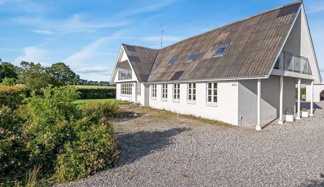 "Pauna" - 2.5km from the sea by Interhome