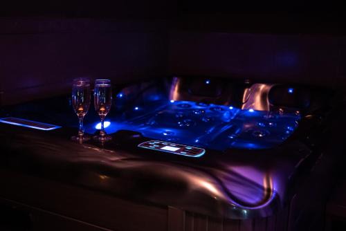 PAUSE NATURE SORBAIS Chambre avec SPA, HAMMAM Shower, SAUNA, STREAMING et arrivée autonome