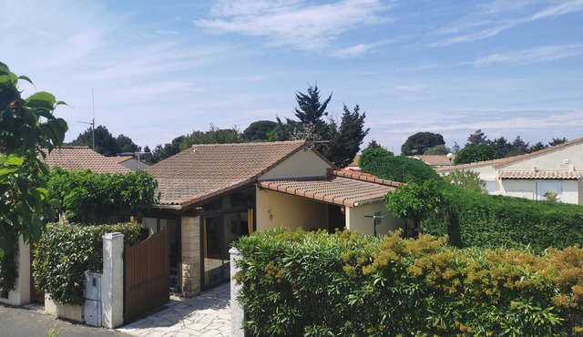 Pavillon 3ch Dans Résidence Sécurisée Avec Piscines, Tennis et Proche des Plages