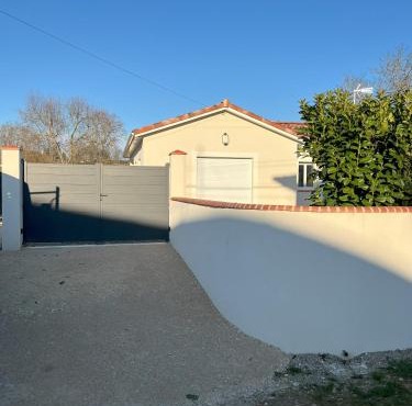 pavillon neuf terrasse piscine 6 pers centre équestre, château la Hitte