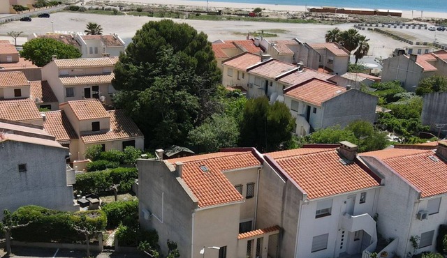 Pavillon Saint Pierre La Mer. Les Animaux de Compagnie Sont les Bienvenus 🙂
