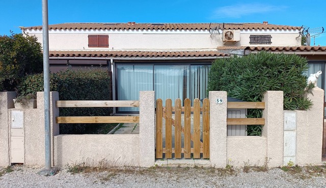 Pavillon Situé en Face de L'étang et à 15 min à Pied de la Plage
