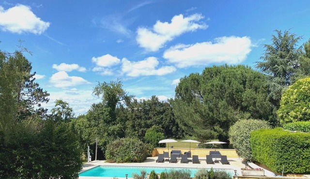 Pavot Gite at Laugerie Basse Gites, with beautiful heated pool