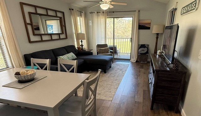 Pawley's Peace 2 miles to Beach Balcony View of 1st Hole 2BR2B