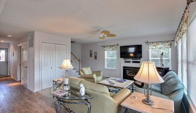 Paws at the Beach: Hot Tub, Dog-Friendly Retreat