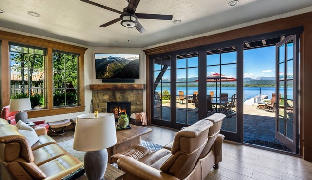 Payette Lakefront Home w/PVT Dock Near Shore Lodge