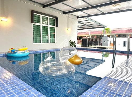 PD Homestay 14Pax with private swimming pool