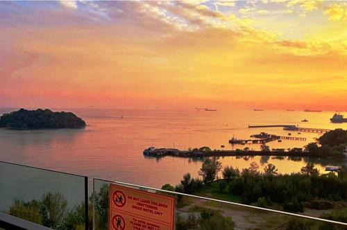 PD Seaview Sunset Cozy Staycation With Pool & Netflix, Private Unit