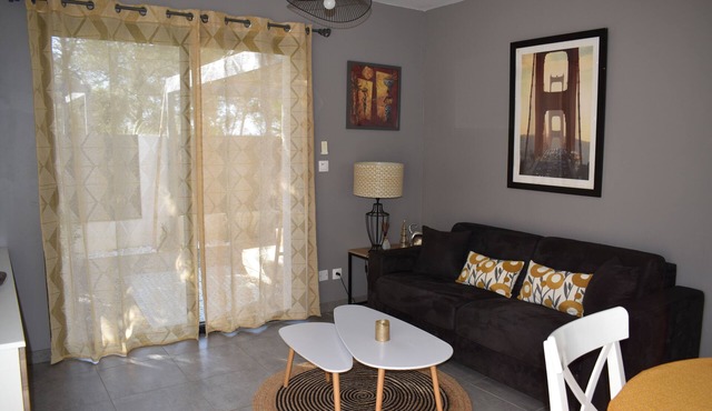 Peace and relaxation in a detached T2 villa with jacuzzi. Pets accepted
