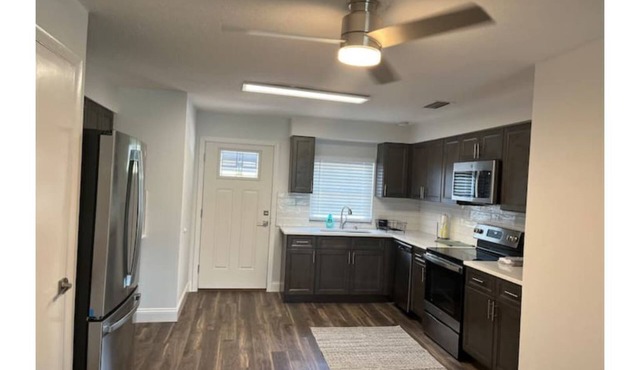 Peace and the Park #3 -2 BDRM, 2 Bath