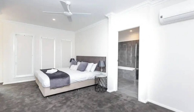 Peace and tranquility in the heart of the CBD!