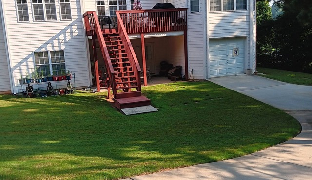 Peace Full Place located in a beautiful pooll and tennis community.