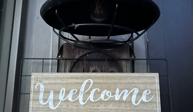 "PEACE IN A POD" CHARMING 2-Bdrm cabin right in the middle of Big Canoe!