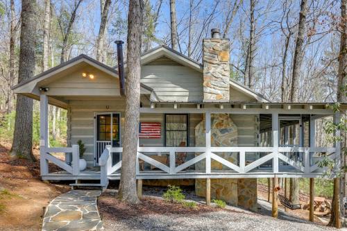 Peace of Aska Cabin with Hot Tub and Fire Pit!