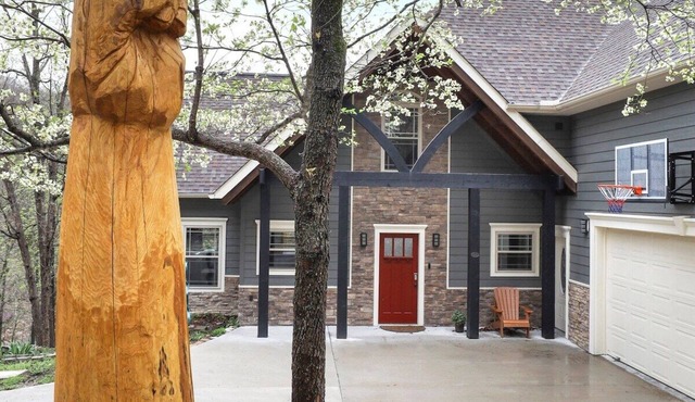 Peace of the Shore - On Beaver Lake - Sleeps 18