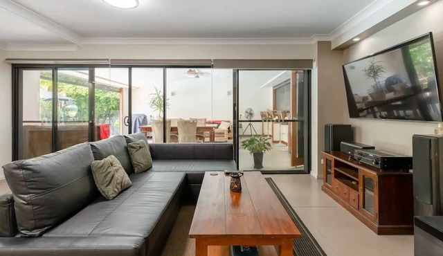 Peace & quiet on the Kimberly Plateau.