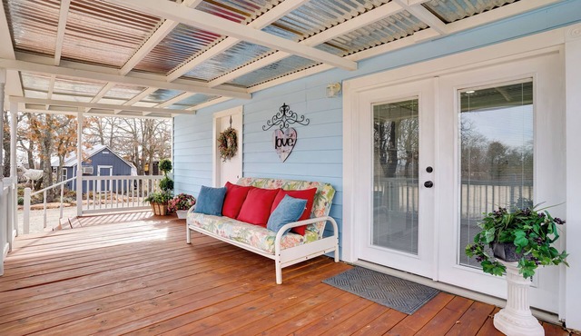 Peace & Relaxation at Texas Countryside Tiny Home