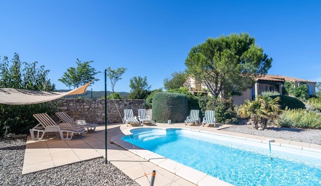 Peaceful Vineyard Escape