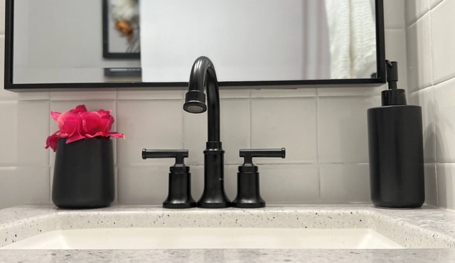 Peaceful Clean 3BR | 6Beds | Free Wifi | Finished Basement