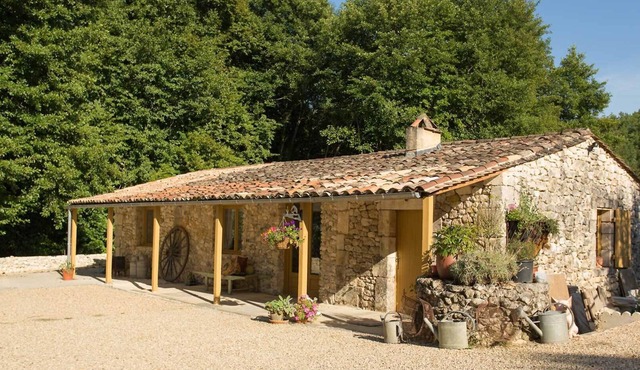 Peaceful Dordogne location, nature lovers paradise.