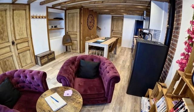 Peaceful cottage in Bourbonnais mountains, pets allowed